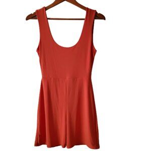 Pretty Little Thing Women's Red Scoop Neck Short Romper Unitard Size US 4 NWT